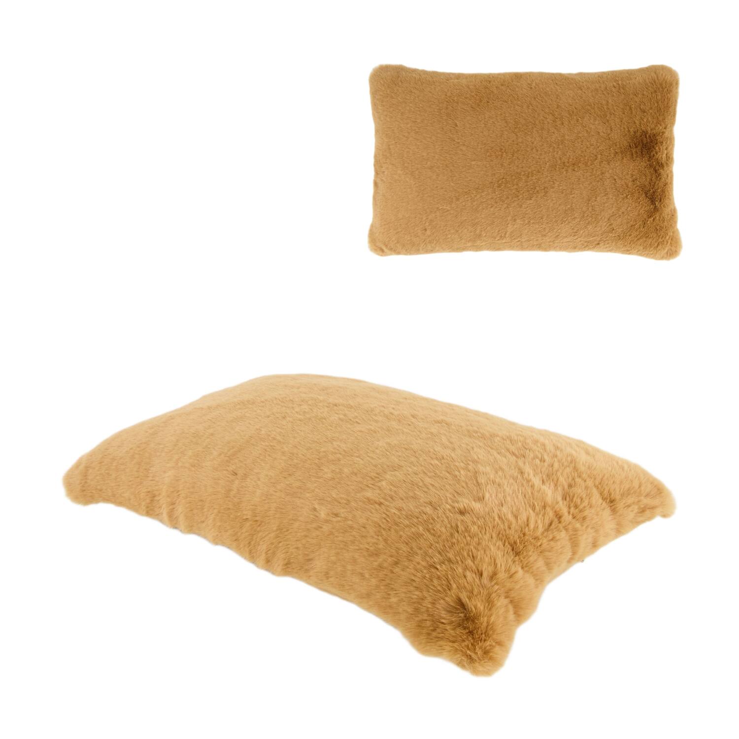 Cushion fur polyester 30x50x8cm