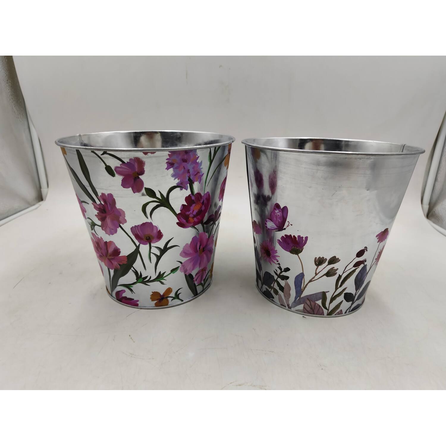 Bucket round metal 17x17x16cm C/2
