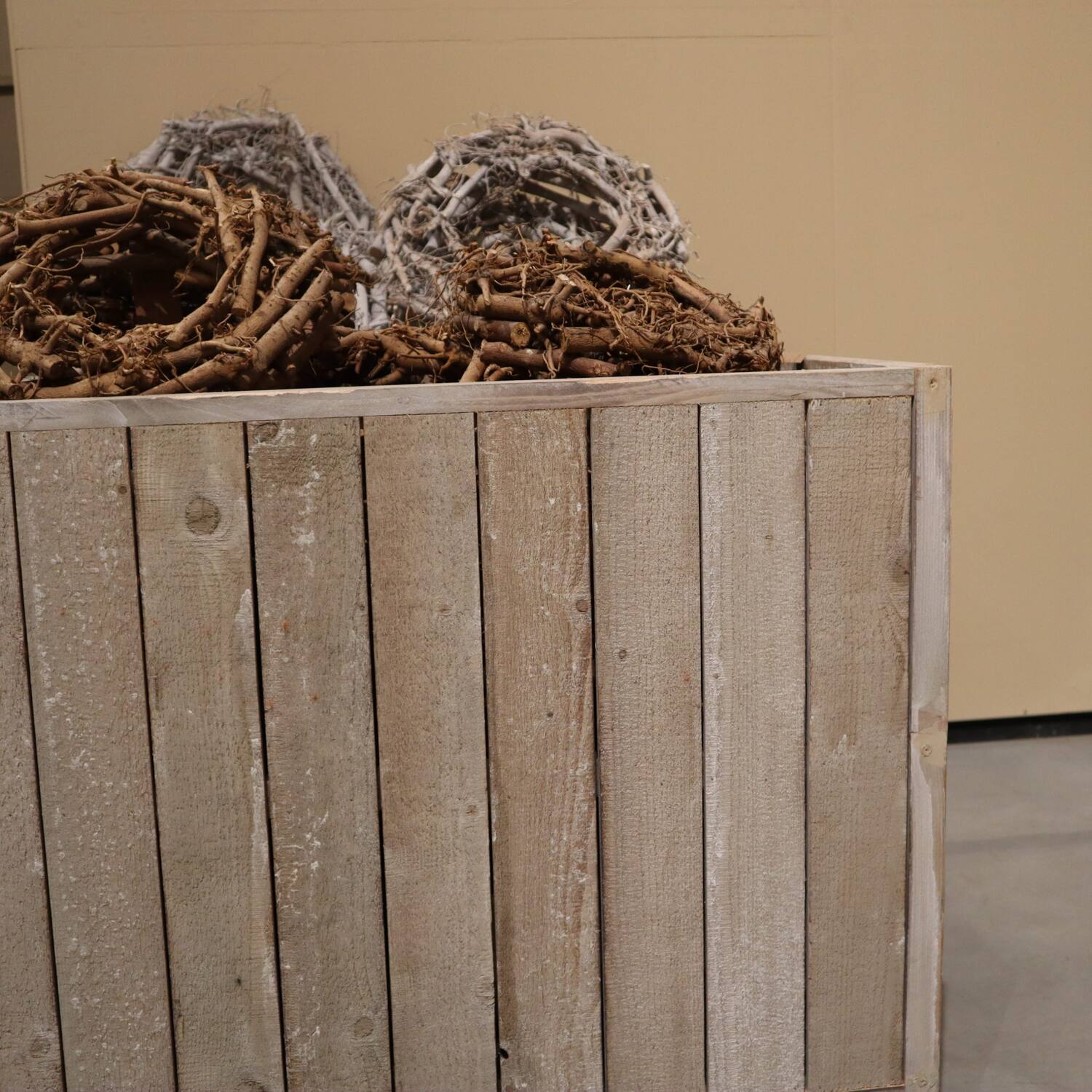 Display crate wood 60x80x70cm