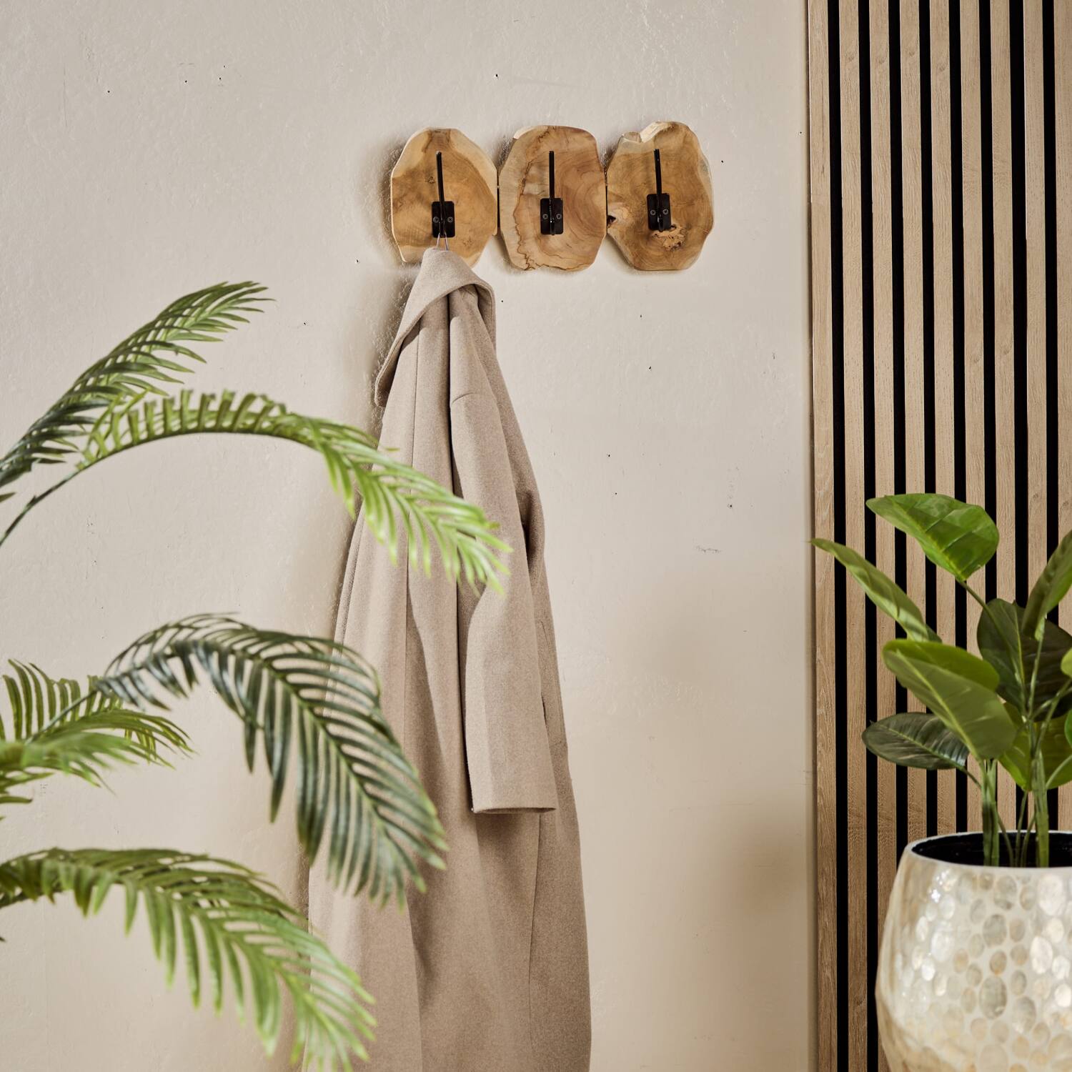 Coat rack slice teak wood with 3 hooks 46x10x20cm
