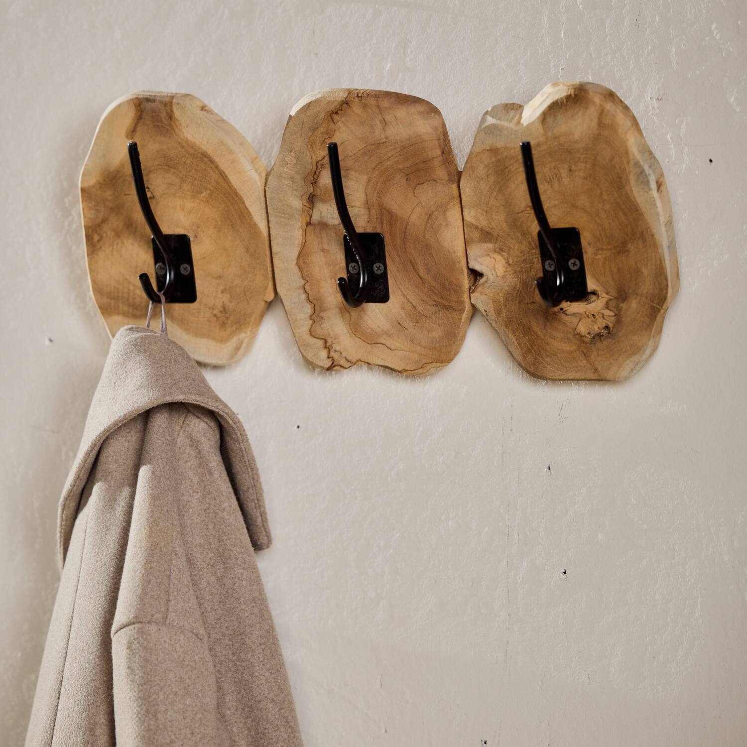 Coat rack slice teak wood with 3 hooks 46x10x20cm