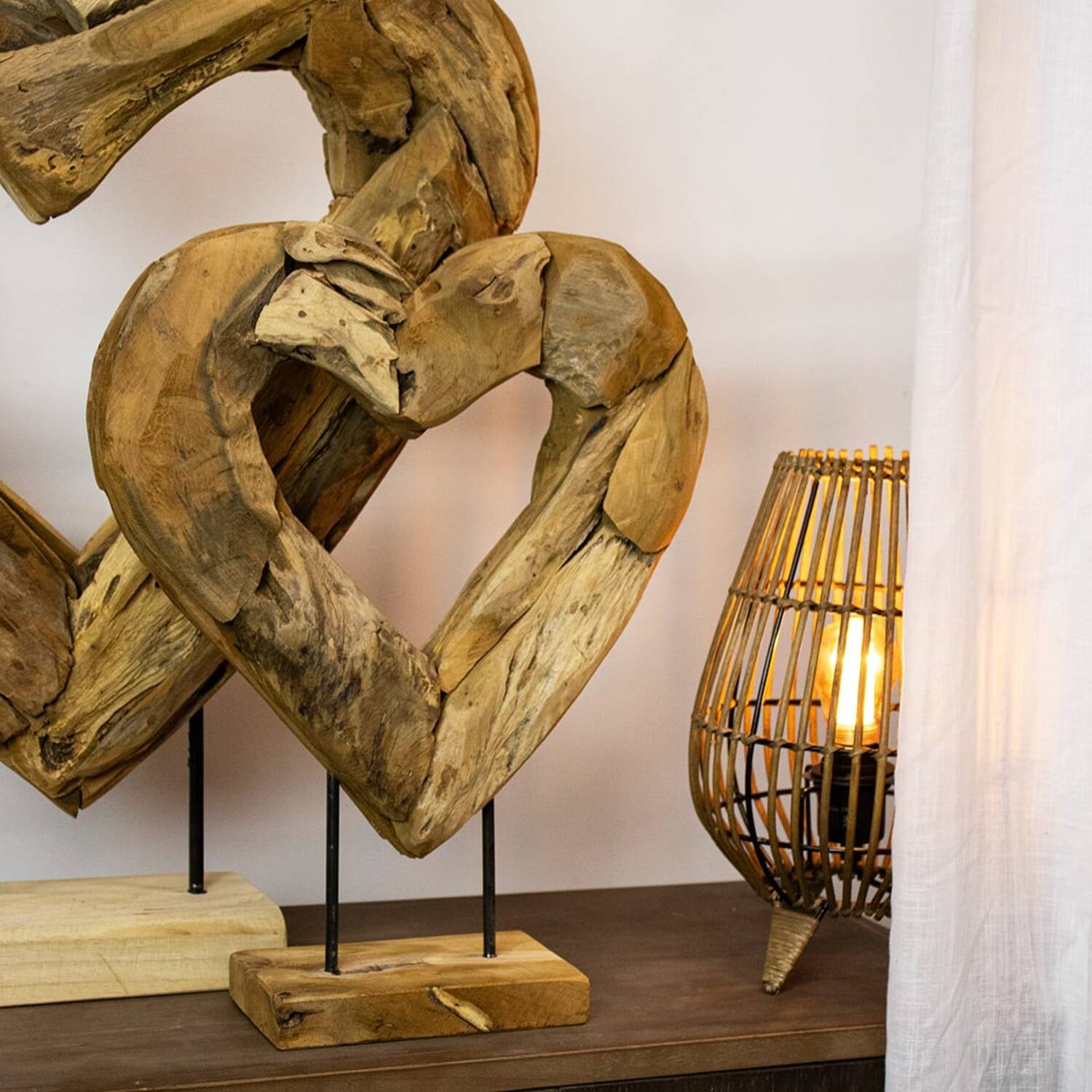 Statue heart open erosion wood on stand 58x15x70cm