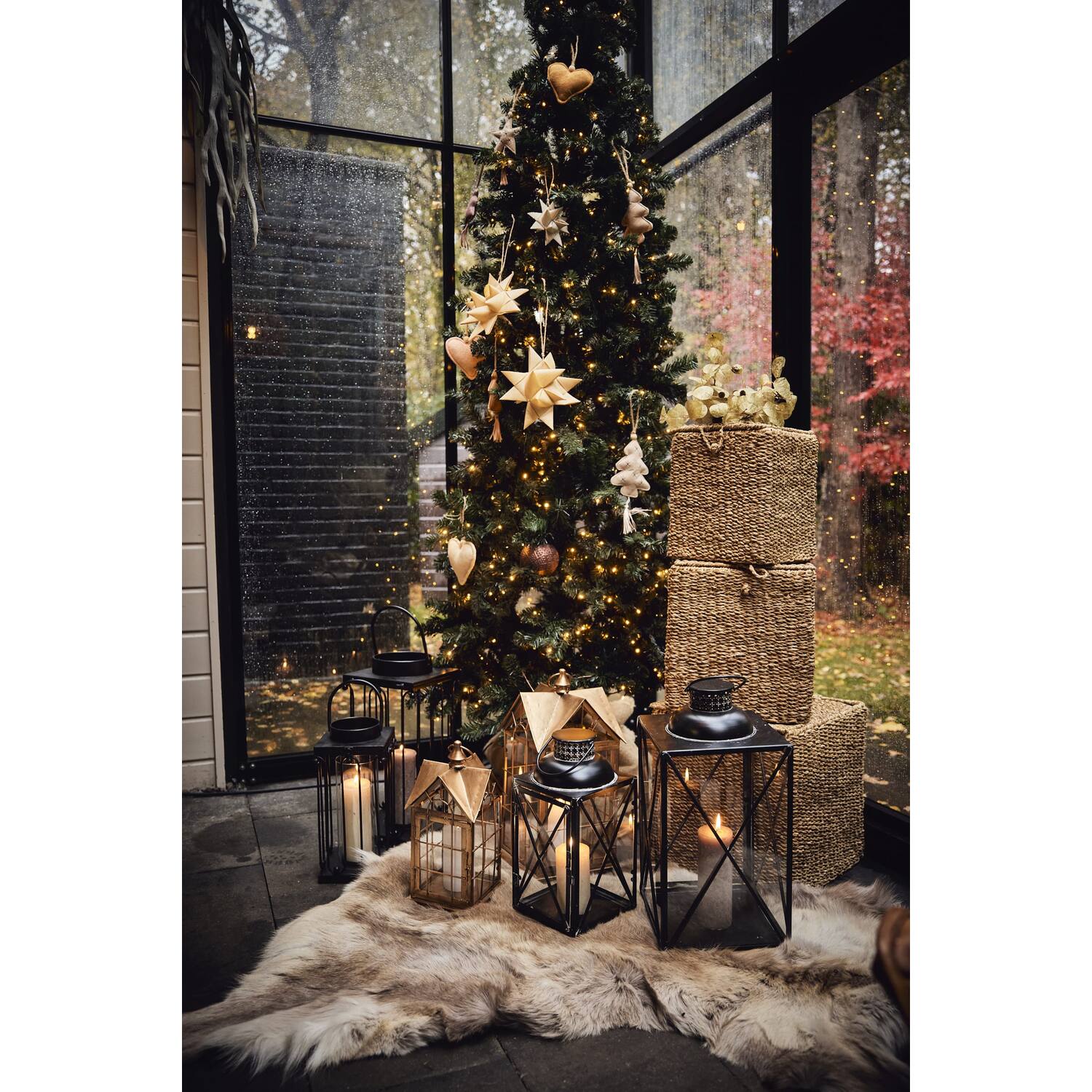 Wintervalley Trees - Tree Lars PVC 100x100x180cm - Black